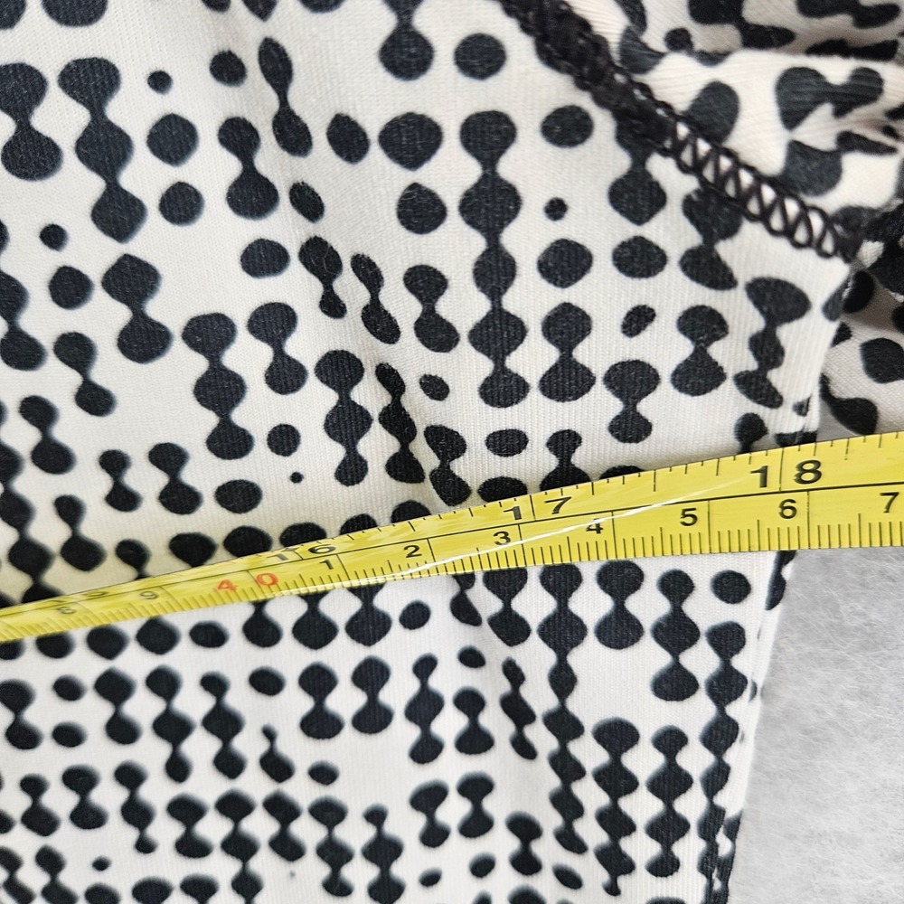 Under Armour Womens Large Long Sleeve Half Zip Pullover Athletic Top Black White - Picture 12 of 12